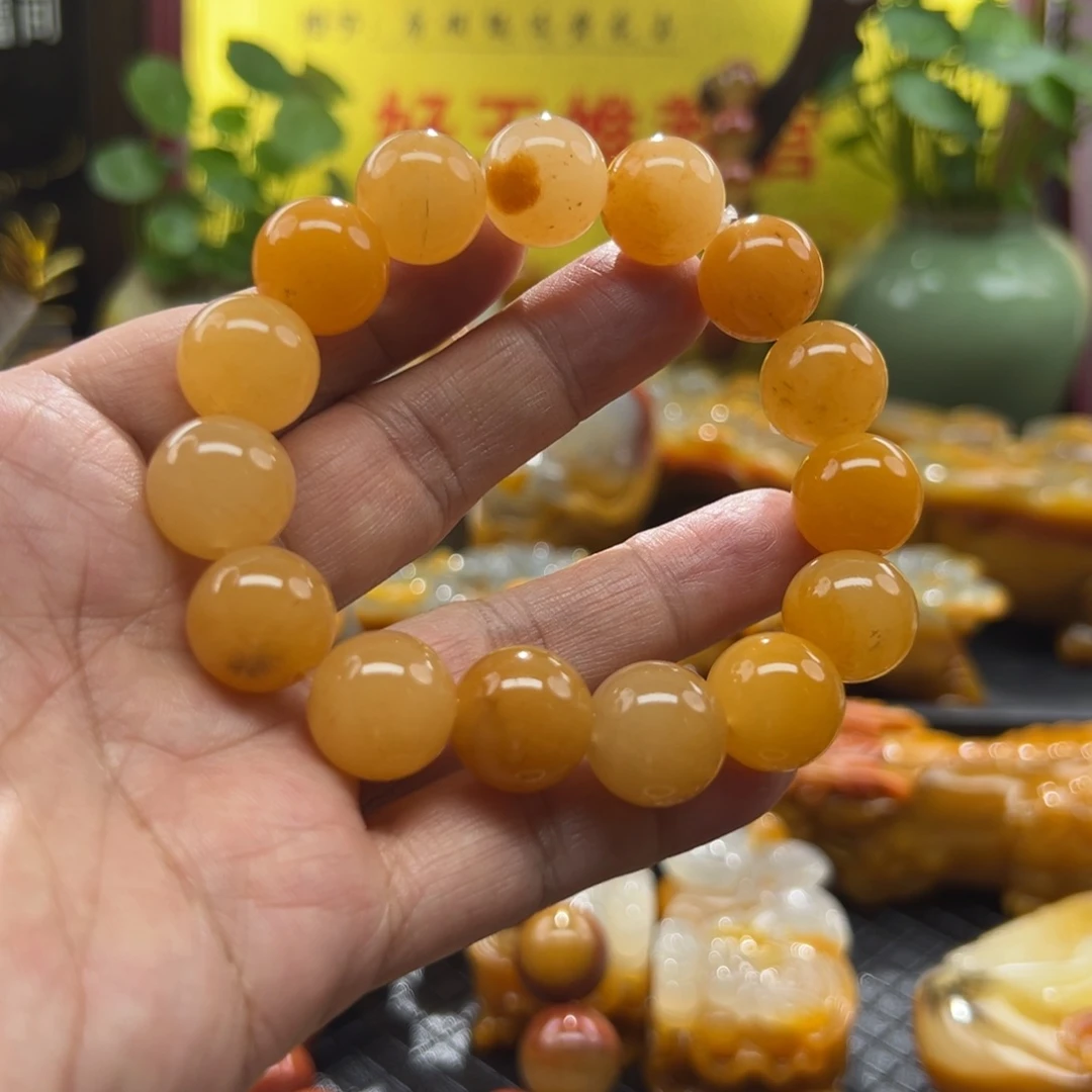 石英质玉未镶嵌颈饰