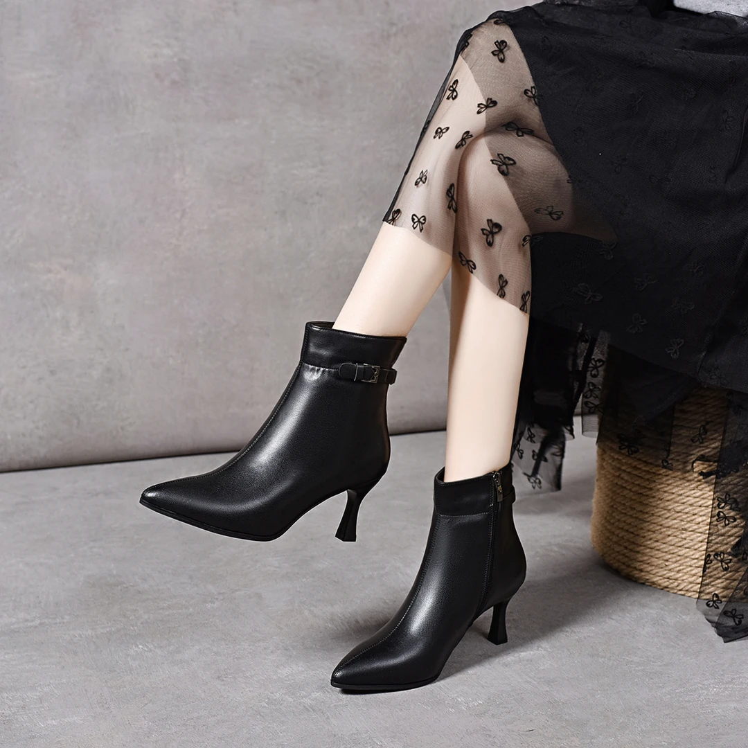 新款羊皮尖头细跟3-5cm小跟短靴瘦瘦靴秀气显脚小41大码高跟裸靴