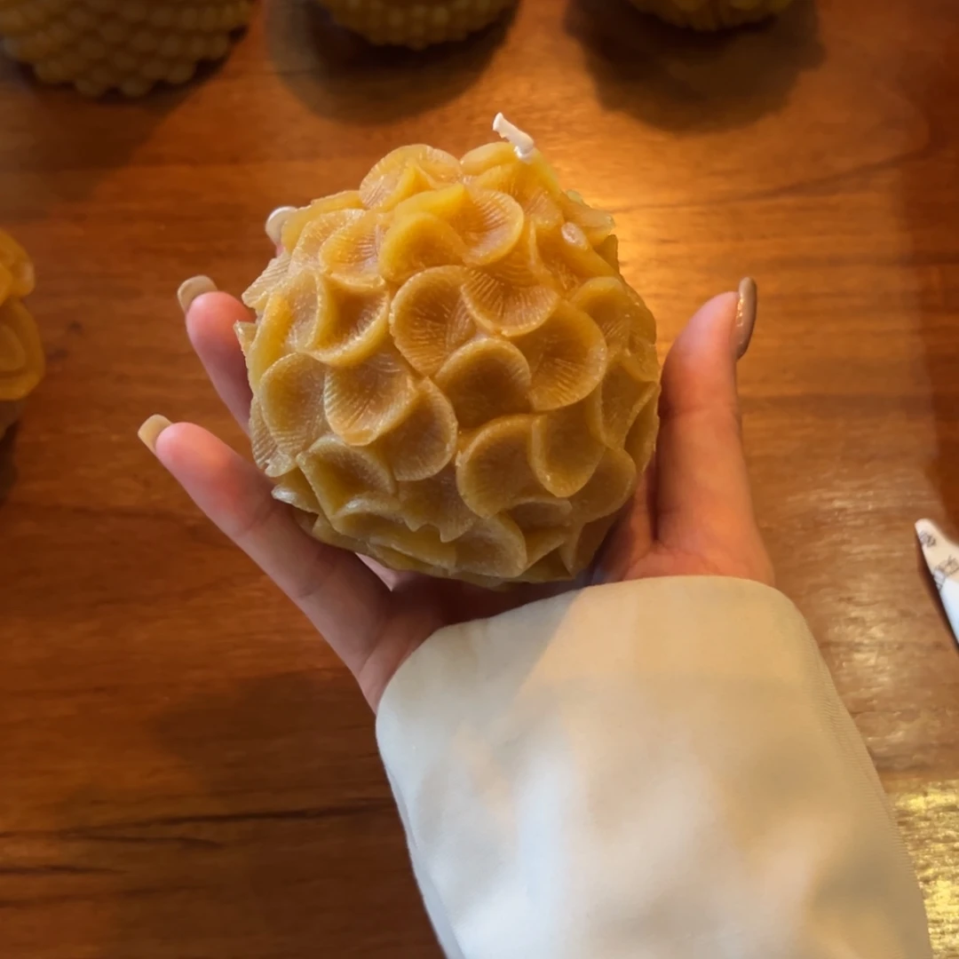 瓷片陶瓷。      陶瓷。