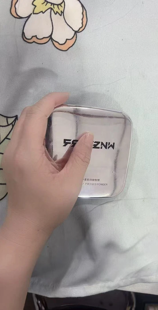 粉质细腻不卡不脱大粉饼