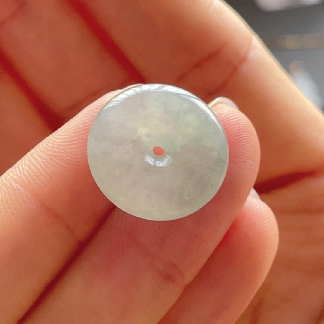 翡翠颈饰未镶嵌扣