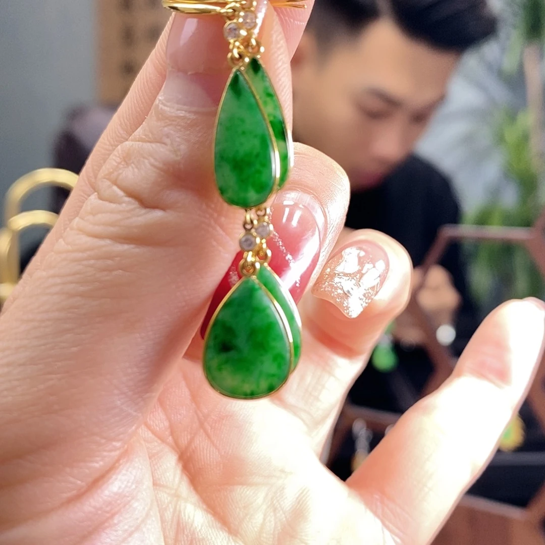 翡翠耳饰18K金镶嵌 翡翠