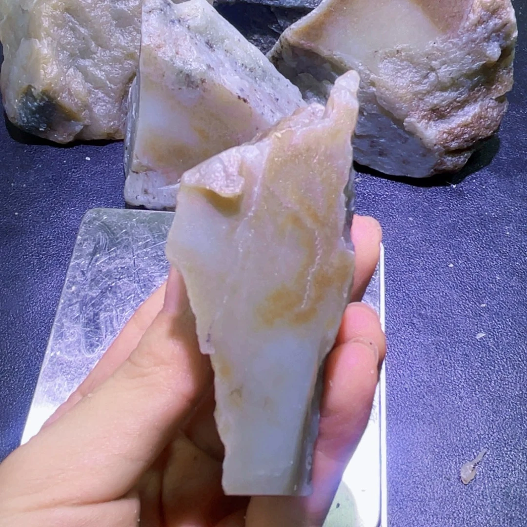未镶嵌和田玉珠宝半成品