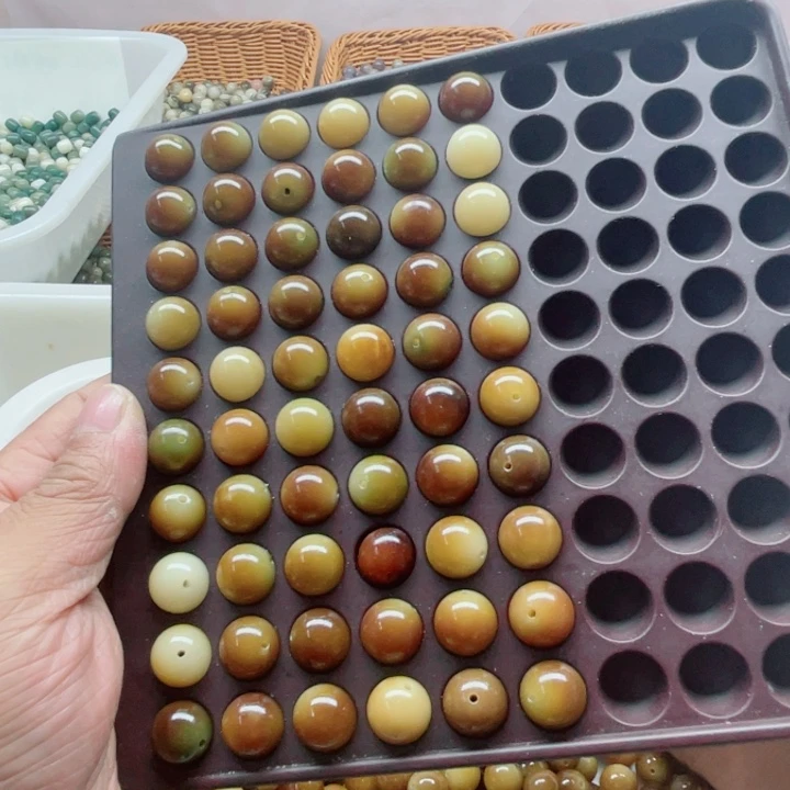 吊坠白玉菩提瑕疵13焦糖圆珠60颗