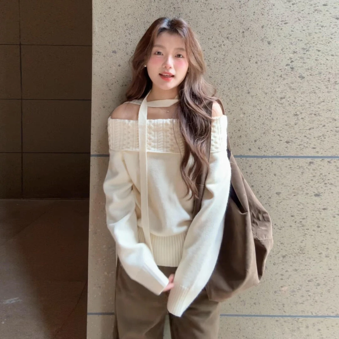 韩系秋冬季氛围感穿搭慵懒风白色毛衣女2025新款一字肩针织衫上衣