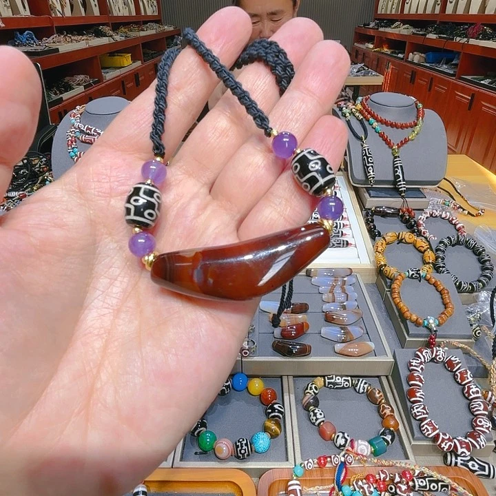 未镶嵌玛瑙/玉髓珠宝奇石