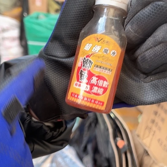 鲫鱼水拍一发四。