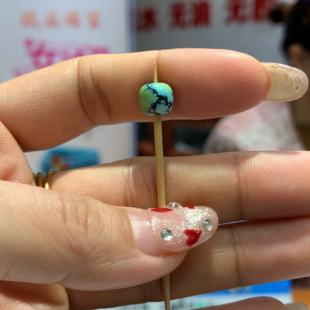 绿松石配饰未镶嵌