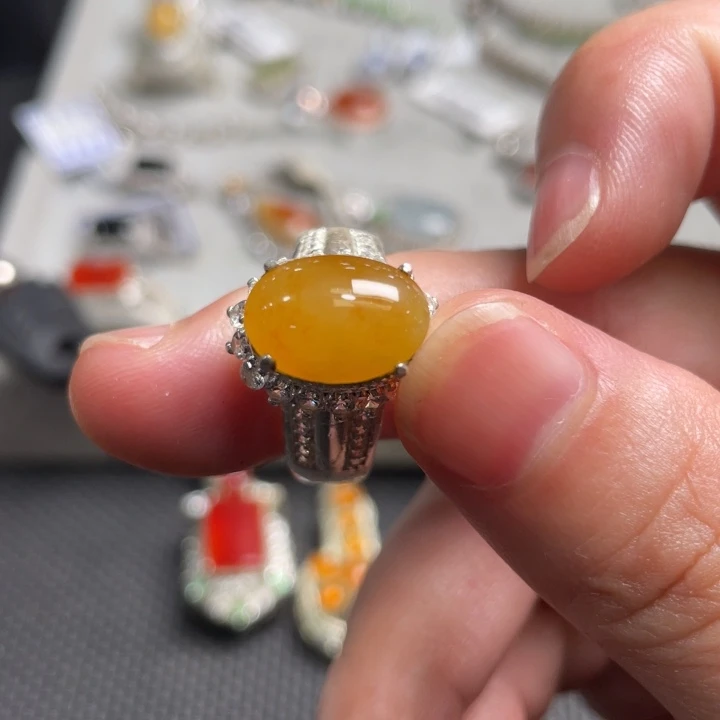 翡翠未镶嵌戒指缅甸天然翡翠