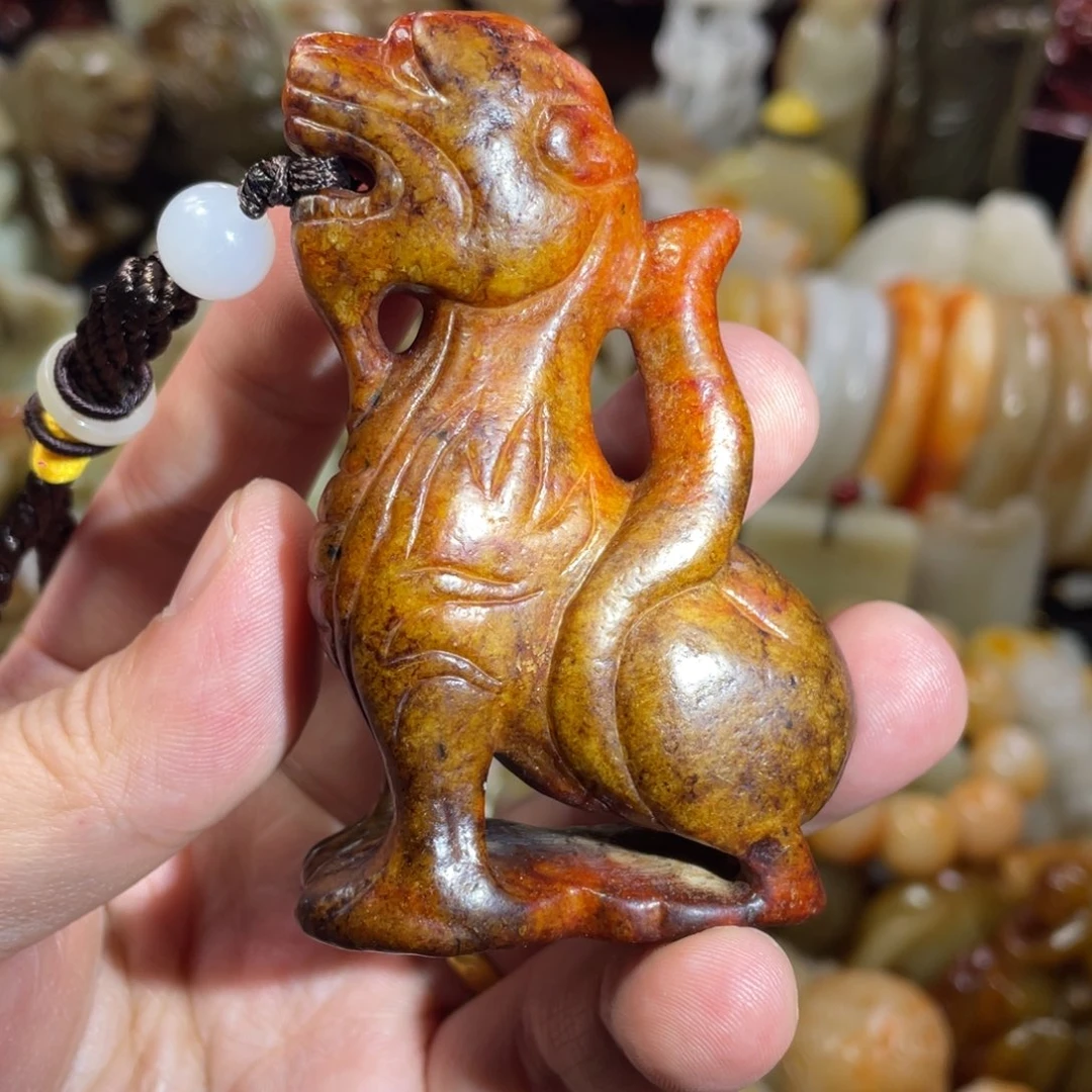 和田玉未镶嵌把件