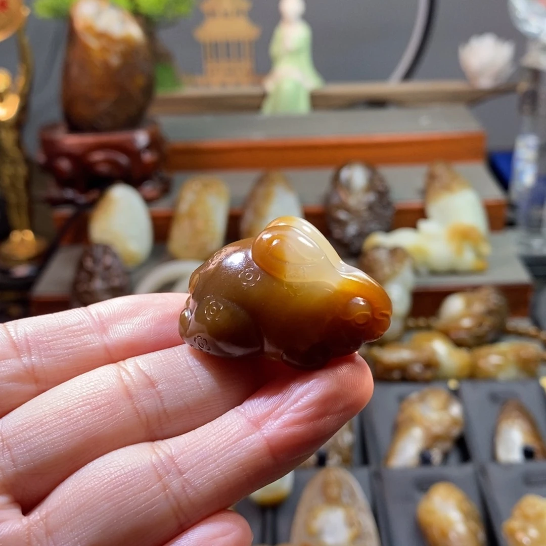 和田玉（糖玉）颈饰未镶嵌