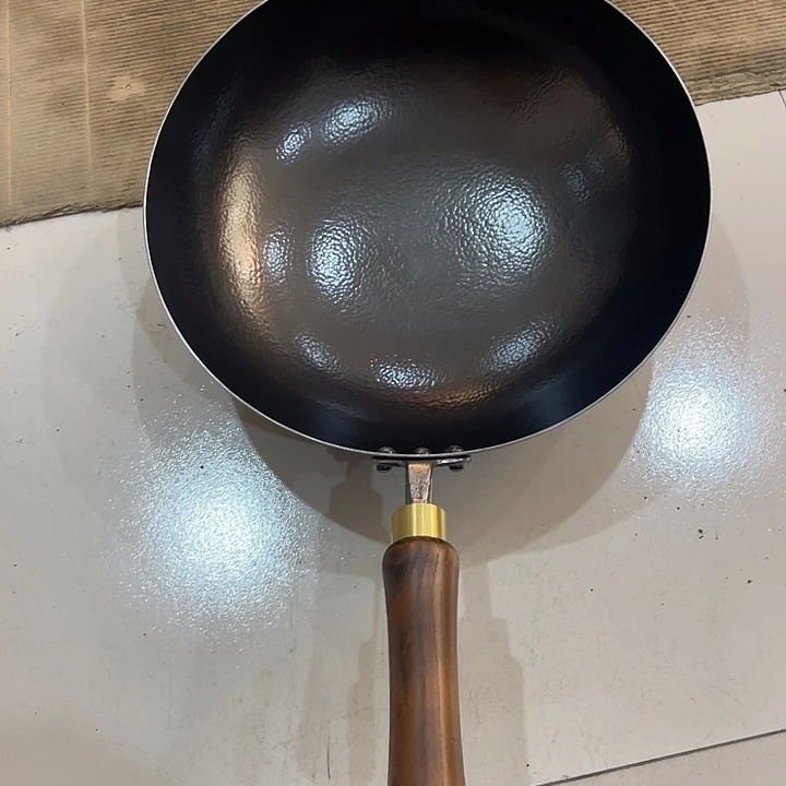 熟铁32圆底炒锅微瑕特价不退不换