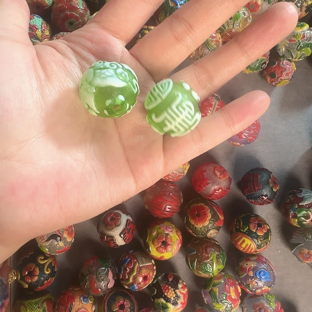 爱***姐琉璃DIY老琉璃的故事是一个人