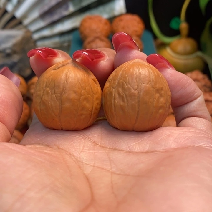 文玩核桃把件小寿桃