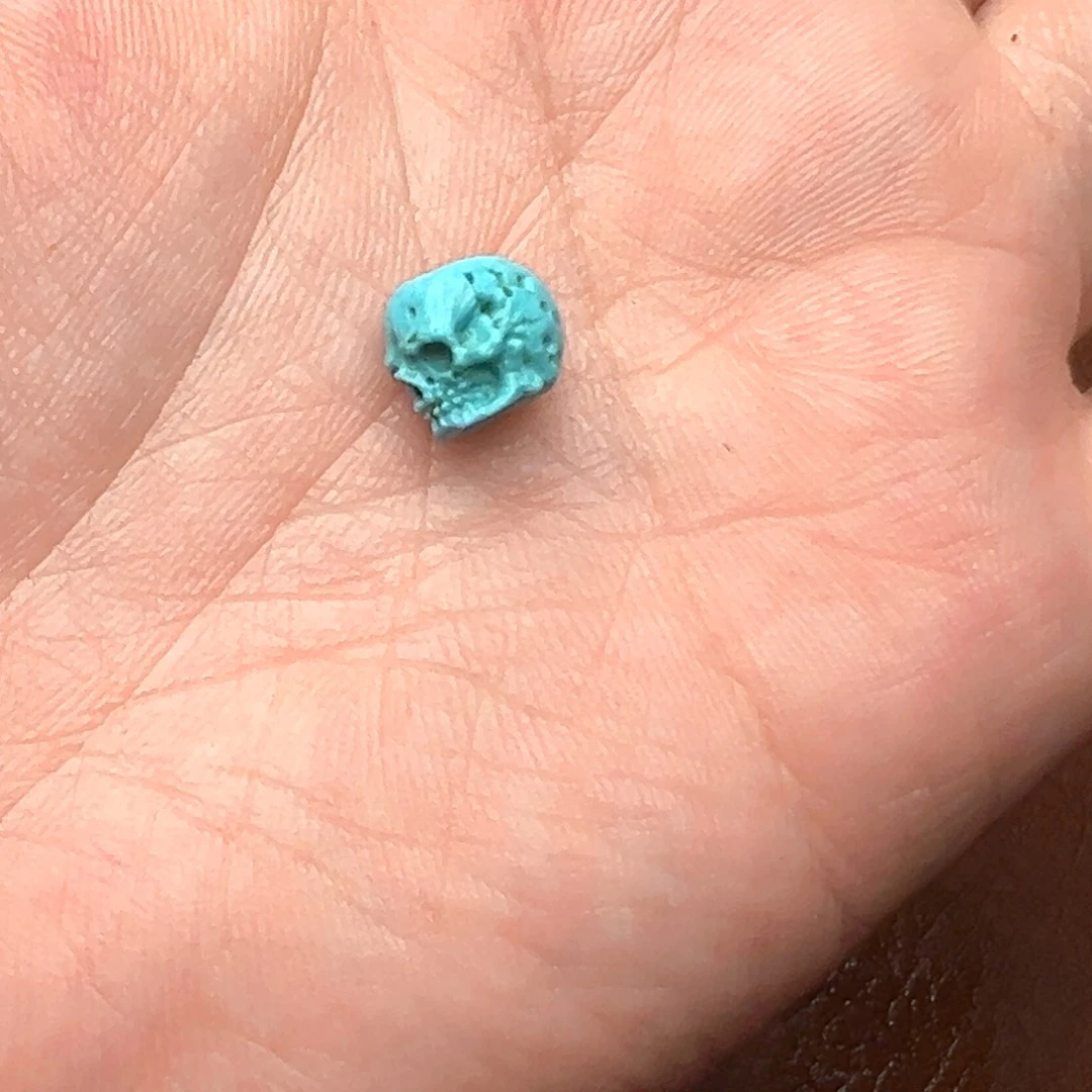 乐***劉未镶嵌绿松石颈饰