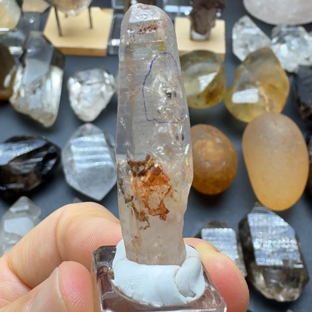 石材红泥骸骨油胆带底座