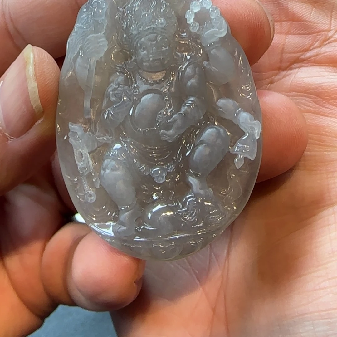 z***m翡翠未镶嵌颈饰大黑天