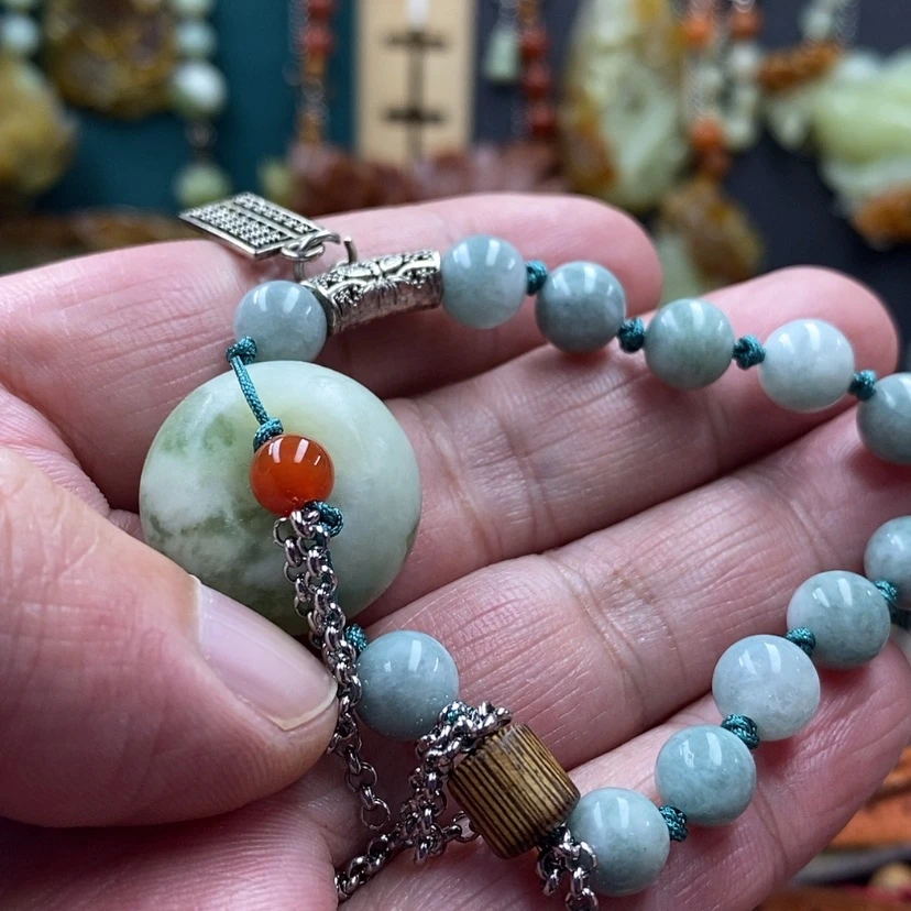 【闪购商品】蛇纹石玉手牌未镶嵌