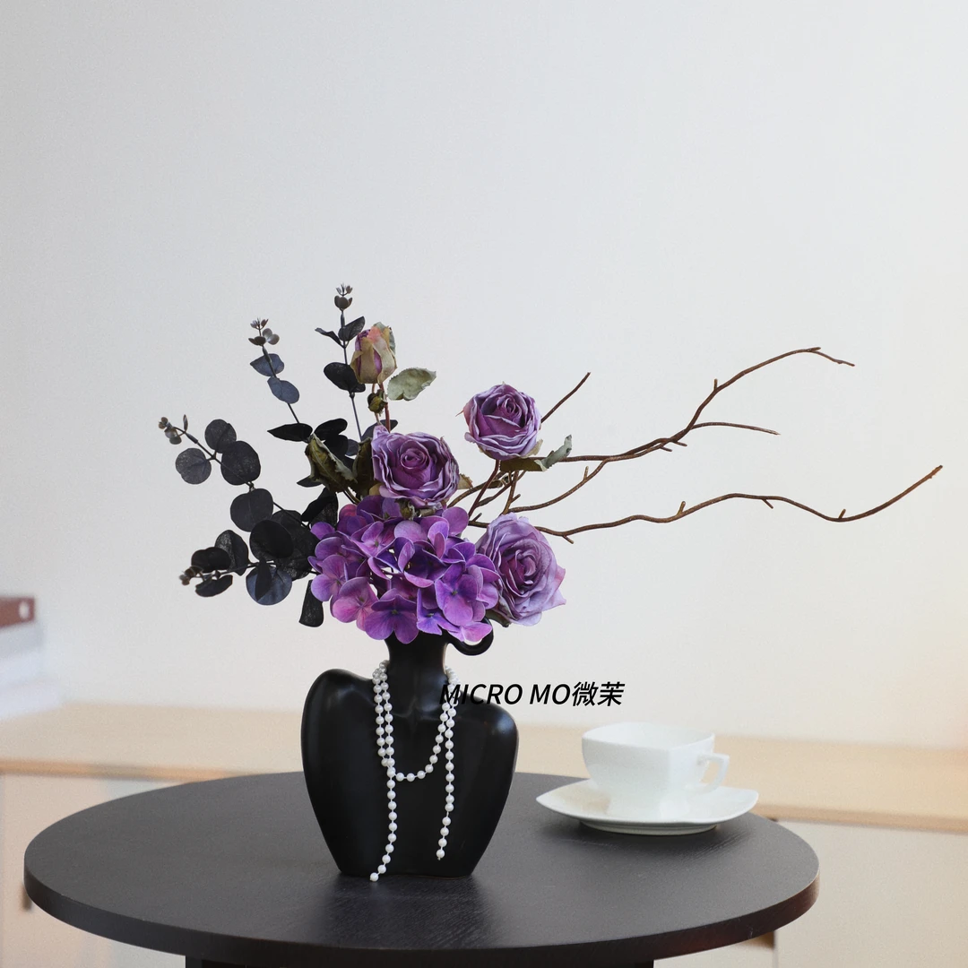 原创高级感陶瓷锁骨花瓶餐厅创意设计师款仿真花套装