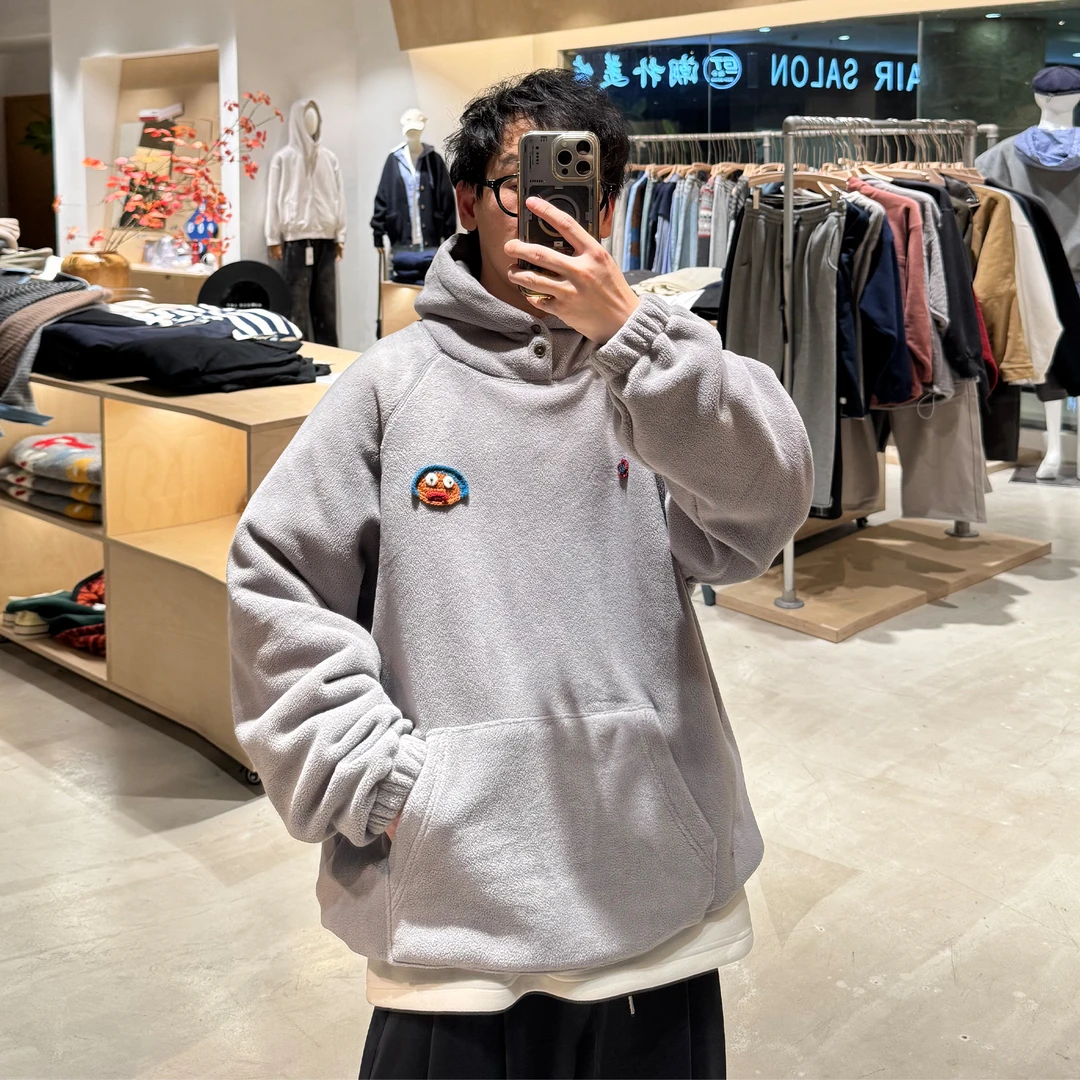 秋冬新款摇粒绒贴标丑萌卫衣百搭保暖连帽宽松青少年套头 LF25398