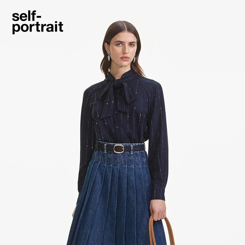 self-portrait 2025新款藏蓝色通勤烫钻条纹蝴蝶结衬衫上衣