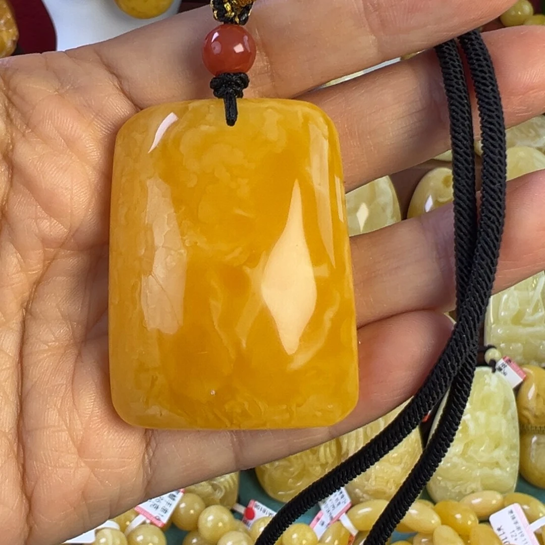 蜜蜡吊坠(赠链)未镶嵌