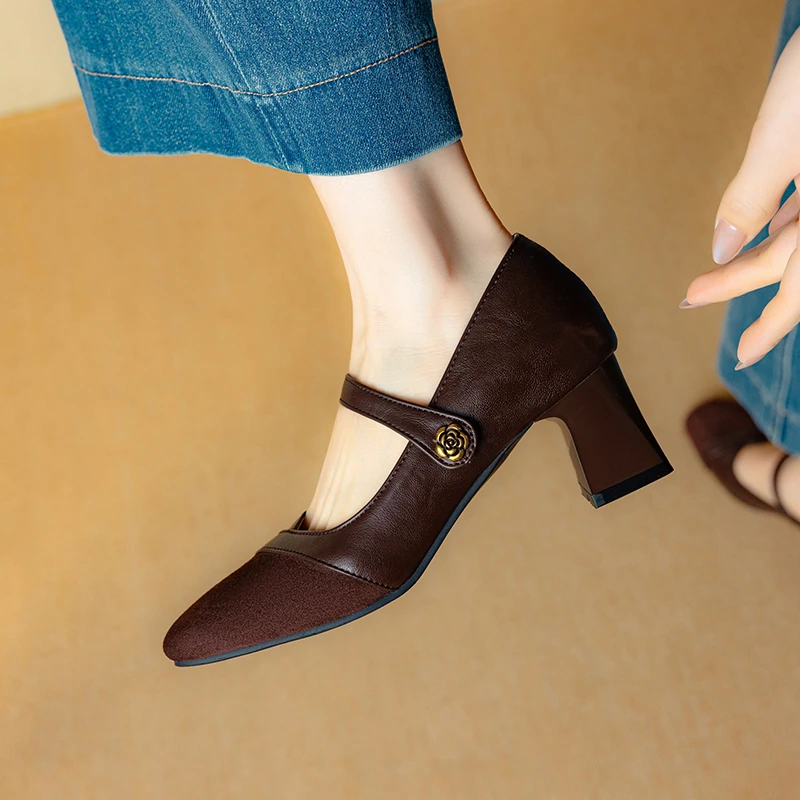 大码单鞋女41一43方头浅口拼接百搭一字带高跟鞋春季新款粗跟女鞋