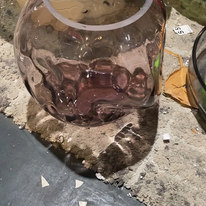 黄*纯陶瓷花瓶部分微瑕