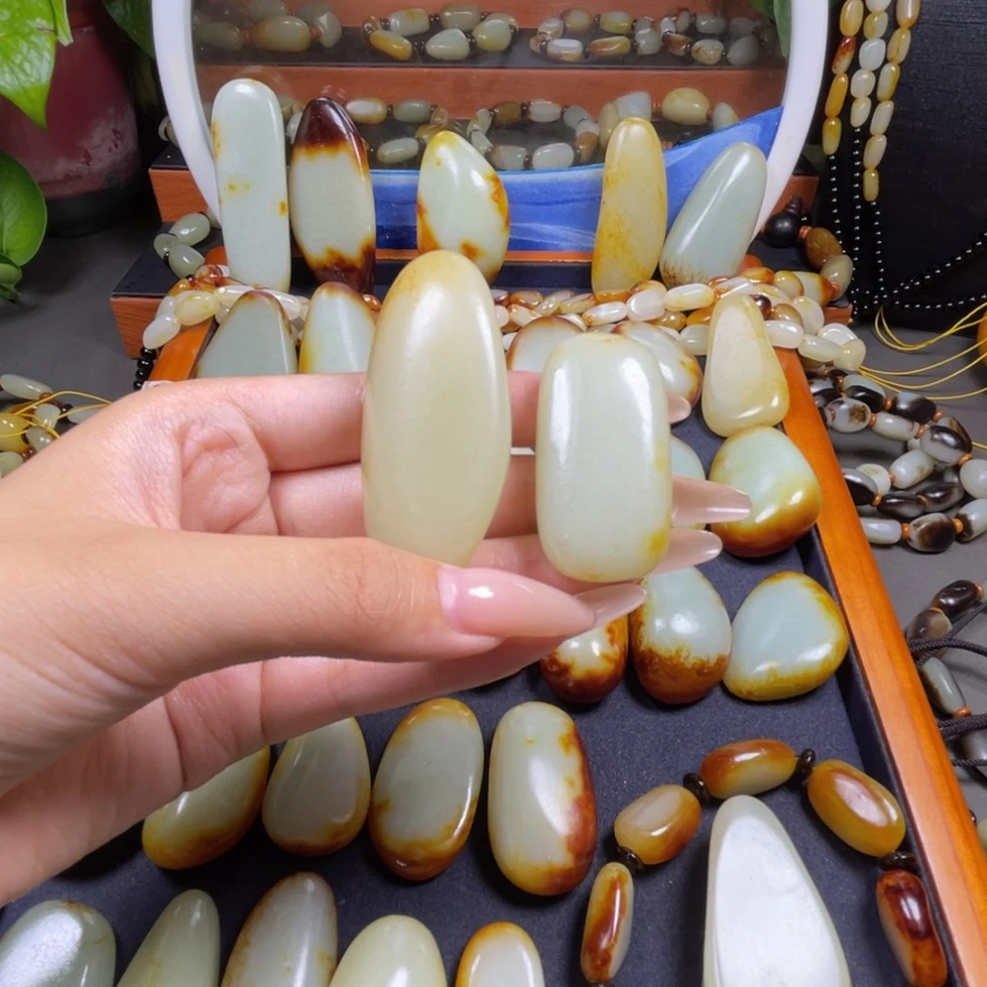 和田玉未镶嵌颈饰石***8