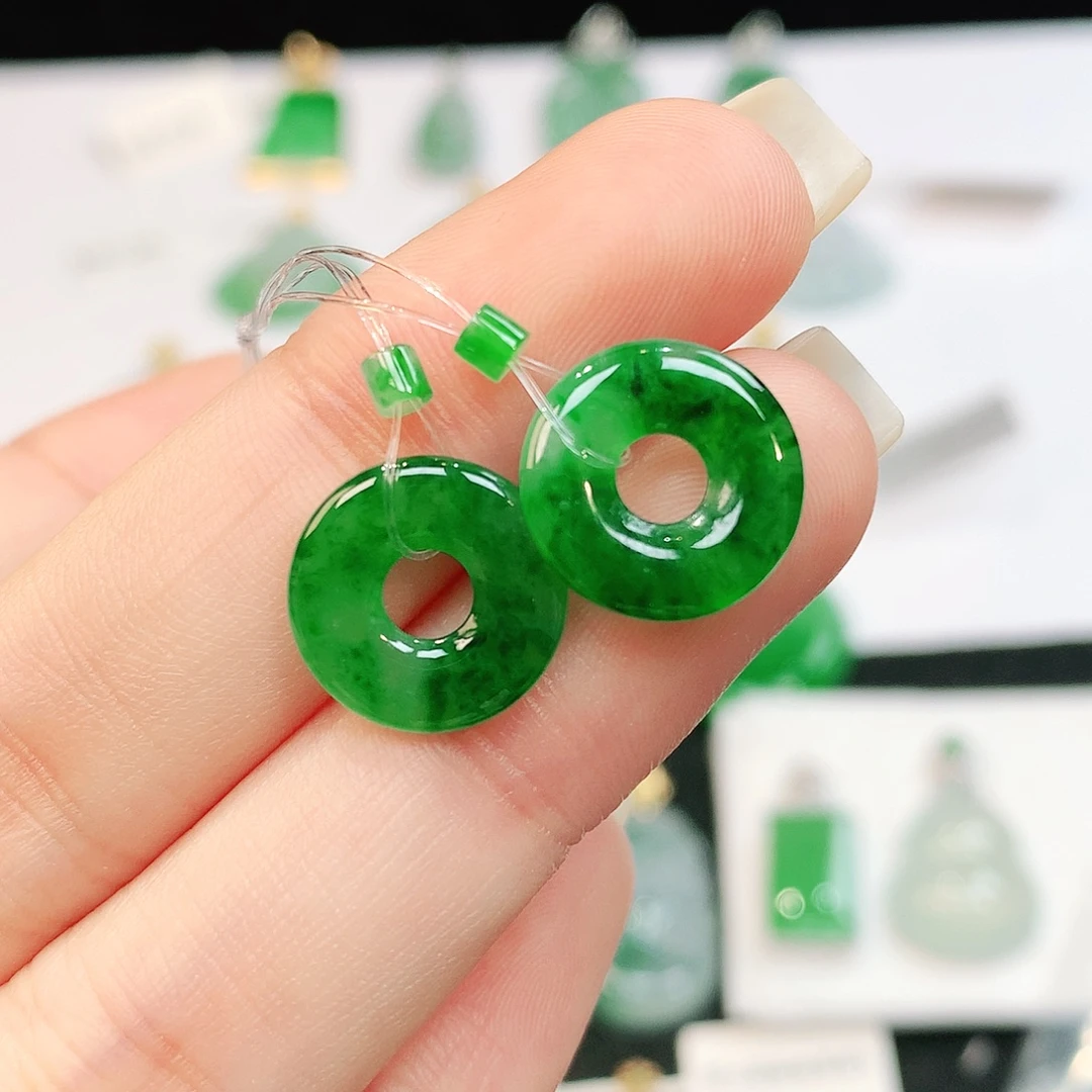 翡翠未镶嵌颈饰缅甸翡翠