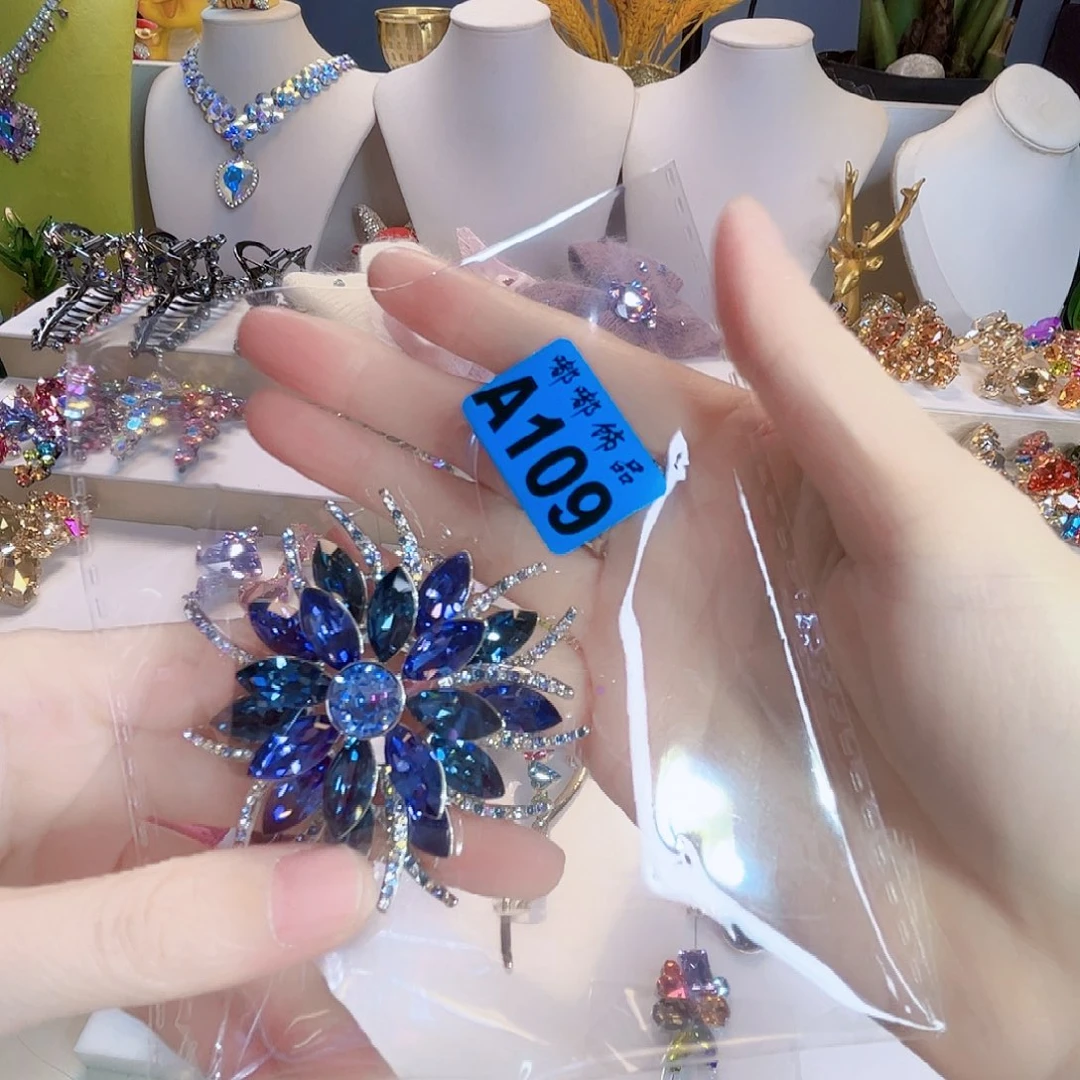 琉璃纯铜合金微瑕胸针