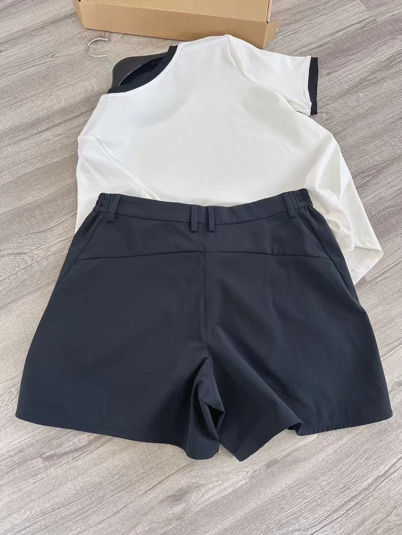 S女短裤黑白两色