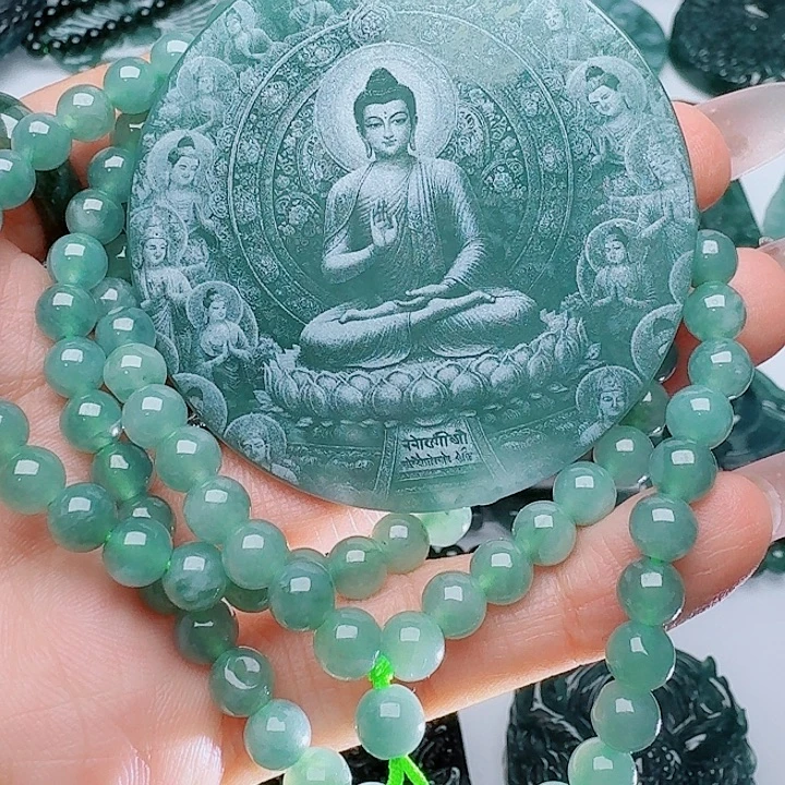 翡翠未镶嵌颈饰多样性发其一