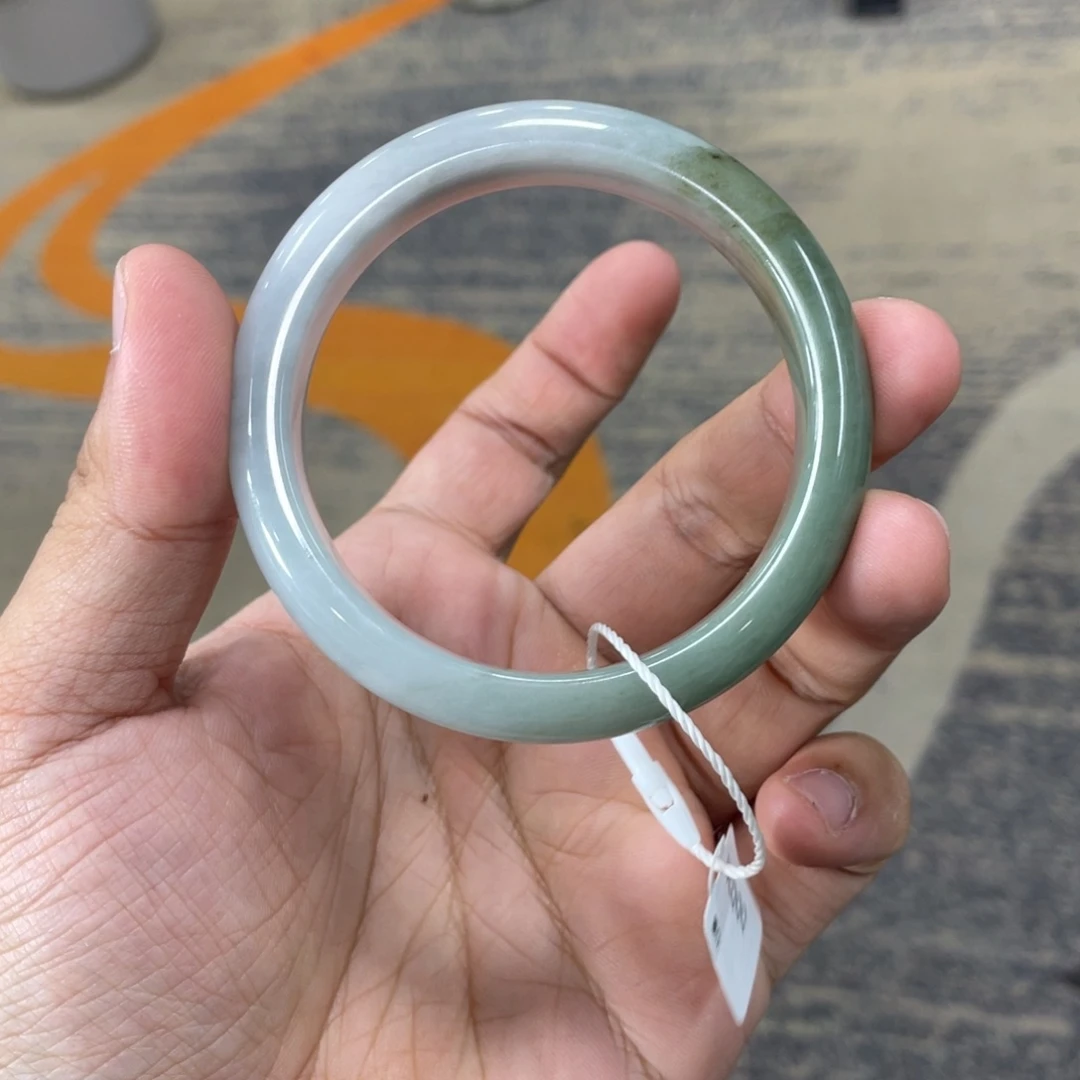 翡翠未镶嵌手镯57