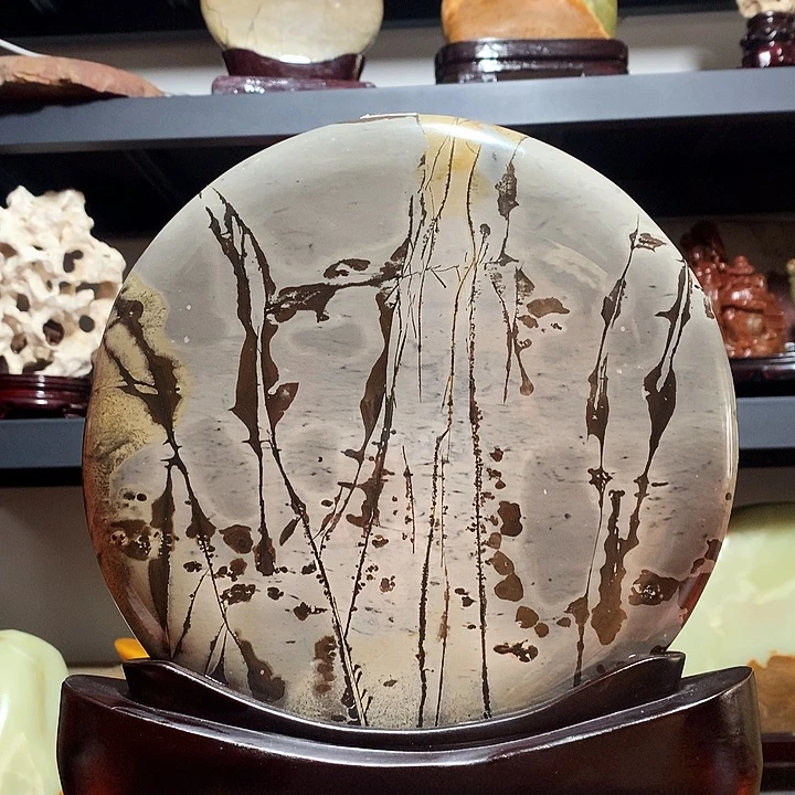 石材宽24厘米高26厘米