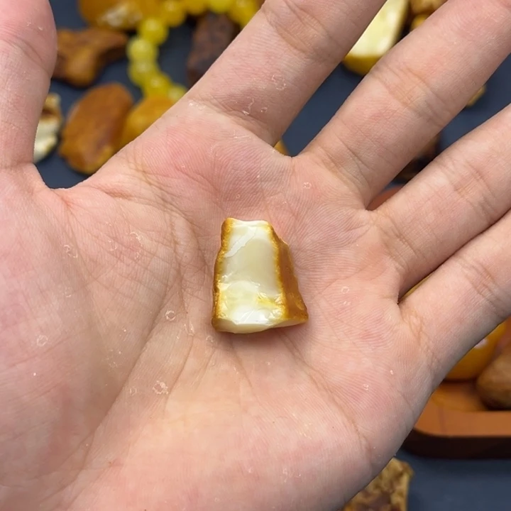 定制琥珀蜜蜡定制