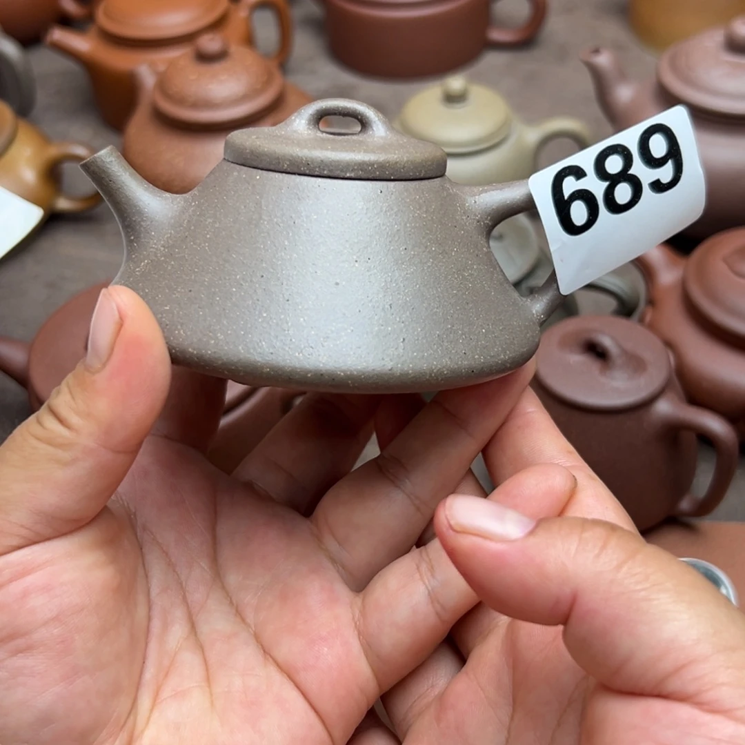 茶壶紫砂紫泥半手工130cc左右瑕疵