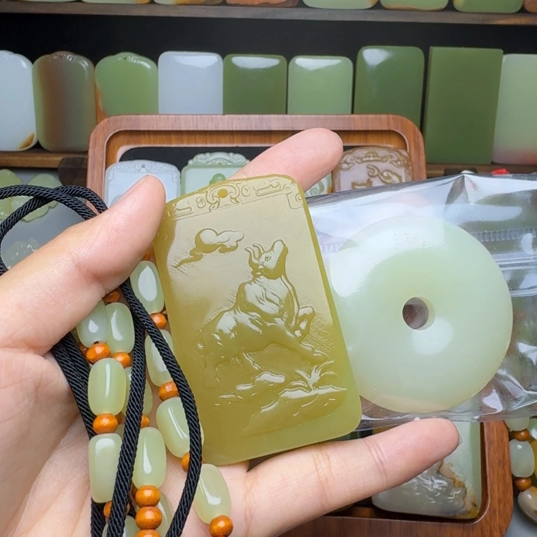 闷新疆昆仑山料生肖牛