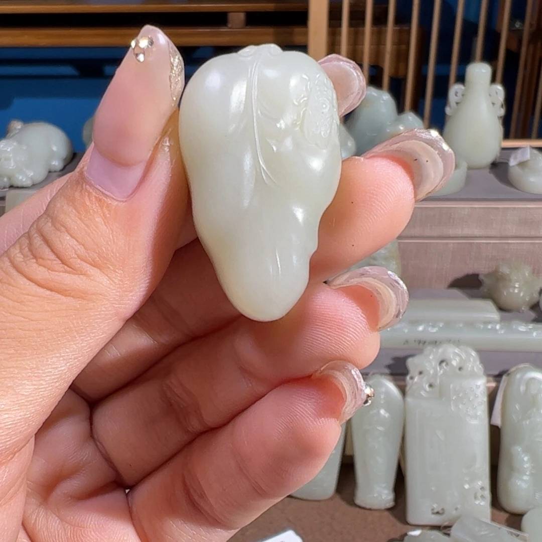 和田玉（糖玉）未镶嵌颈饰