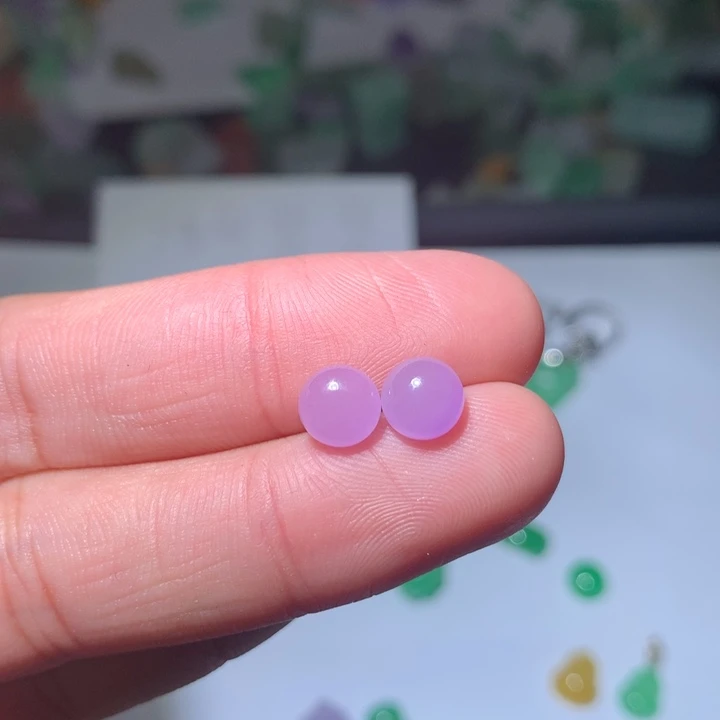 翡翠未镶嵌颈饰挂件