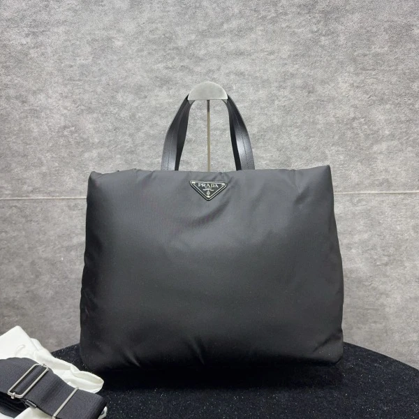 包包/普拉达/95新/250925EV0006/C4537012921