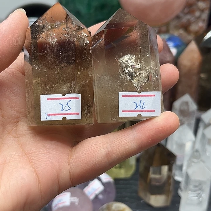 ****耶水晶珠宝半成品未镶嵌211克茶水晶柱