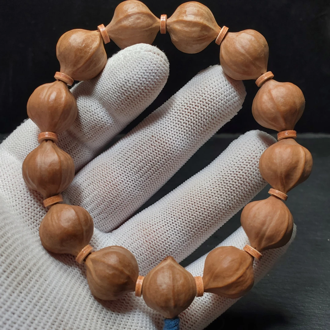 【限量款】1.7＊1.9左右圆四花橄榄核素串12颗，精挑周正饱满老料！