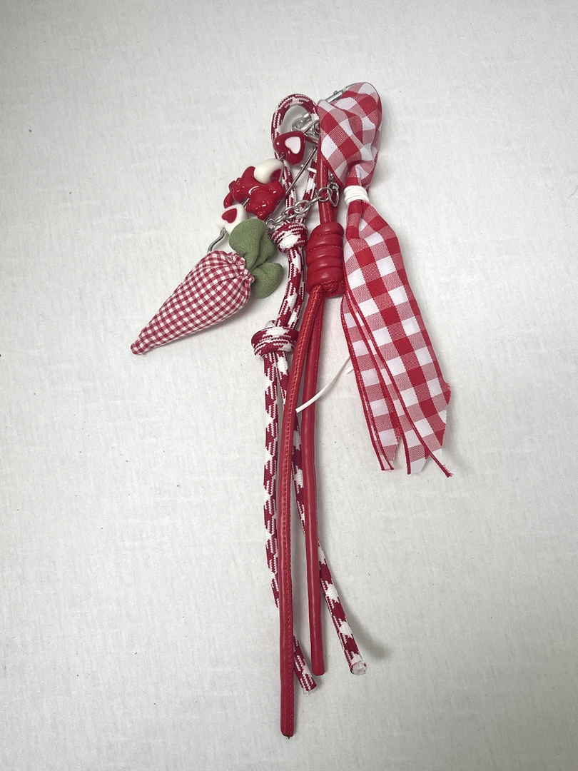 【当当潮玩】新款ins风包挂MIU系小清新时尚个性夏款包挂饰钥匙扣