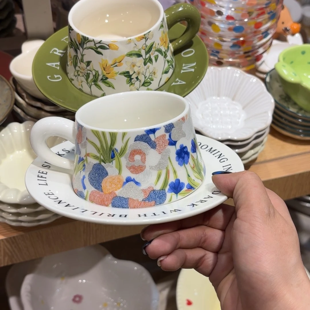 瓷两个两个两个两个