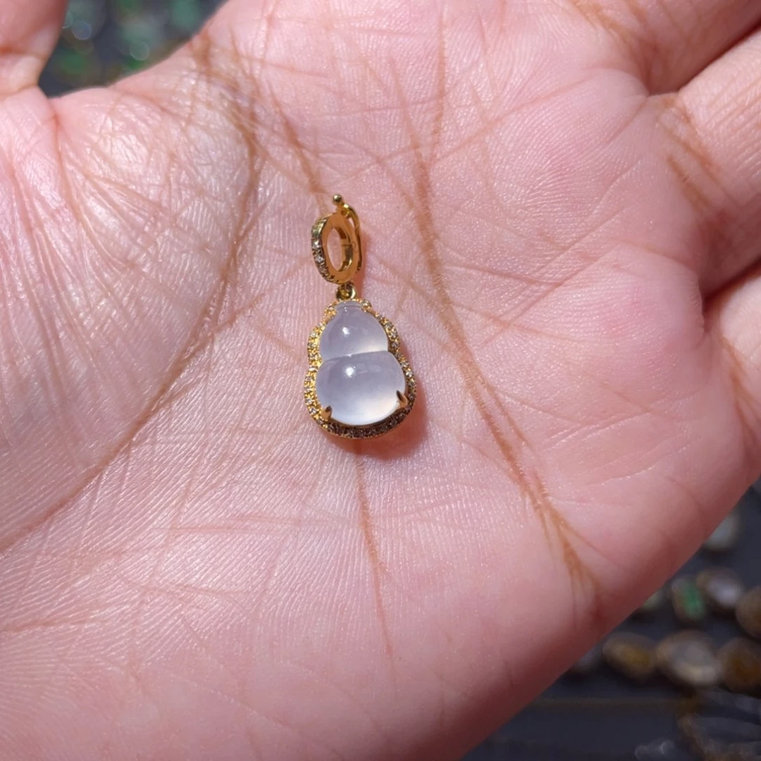 吊坠(不含链)18K金镶嵌翡翠