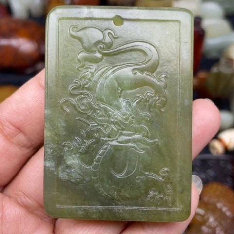 蛇纹石玉未镶嵌颈饰16