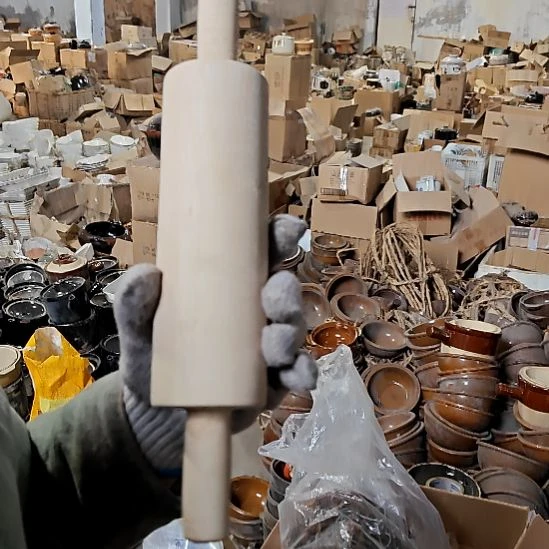 绿泥盘子碗茶壶啥都有