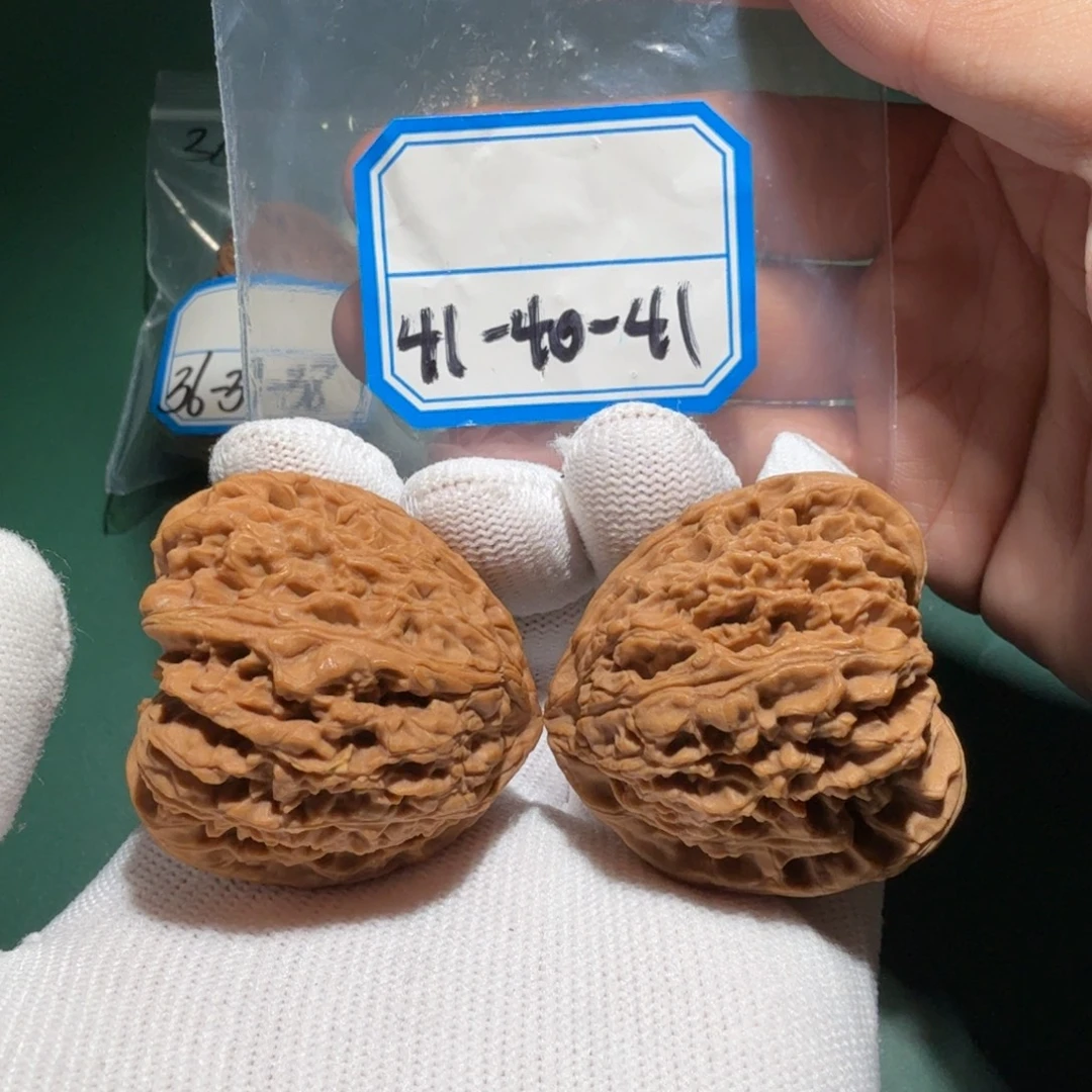 文玩核桃吊坠南疆44