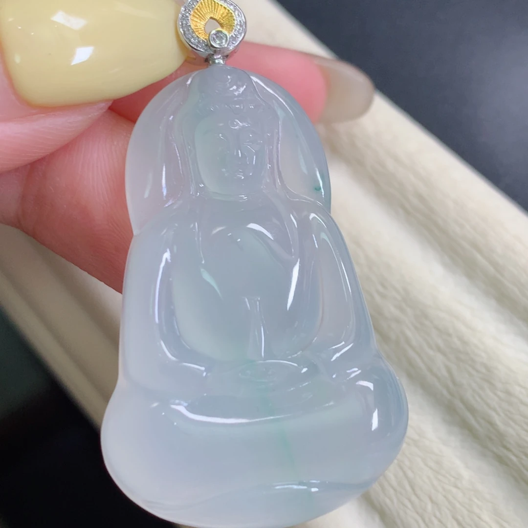 翡翠18K金镶嵌颈饰素衣